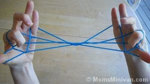 How to Do Jacob's Ladder with String | MomsMinivan.com